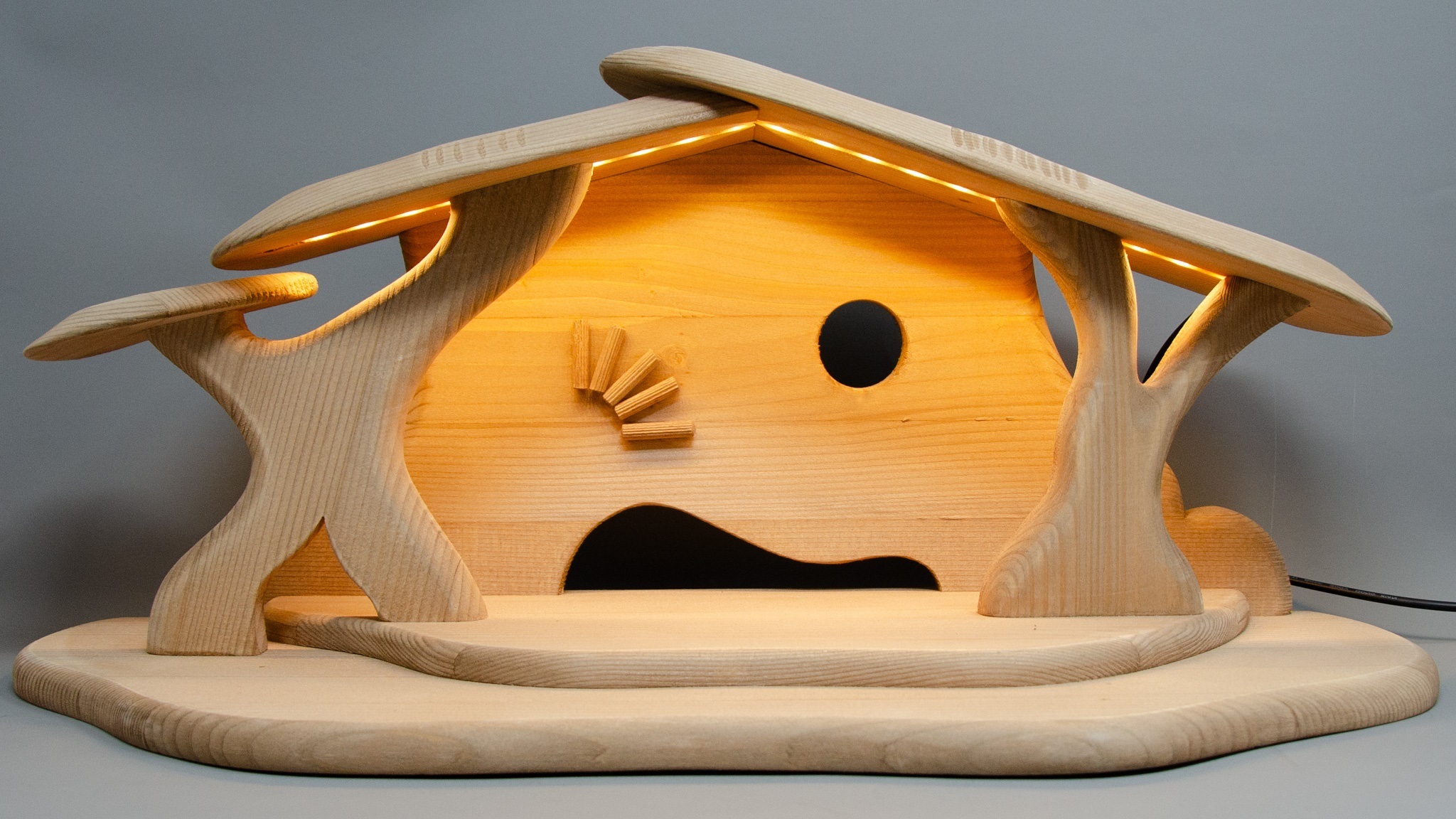 Familienstall modern mit Beleuchtung